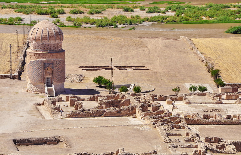 نمای هوایی از گنبد زینل بیگ فرزند اوزون حسن