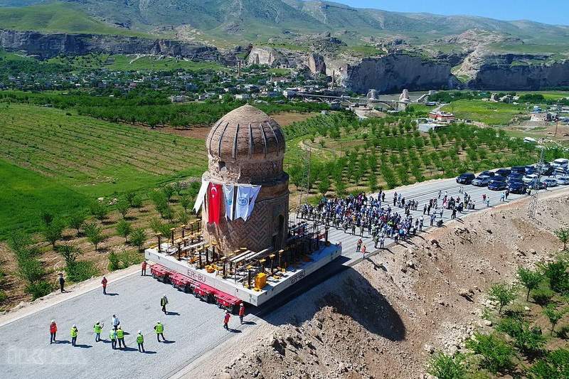 جابه‌جایی گنبد زینل بیگ با فناوری نوین